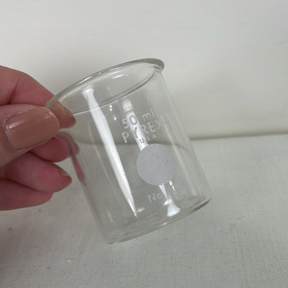 Pyrex Chemistry Beaker 50 ML With Pour Spout - Picture 2 of 4